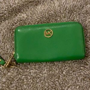 Michael kors phone wallet